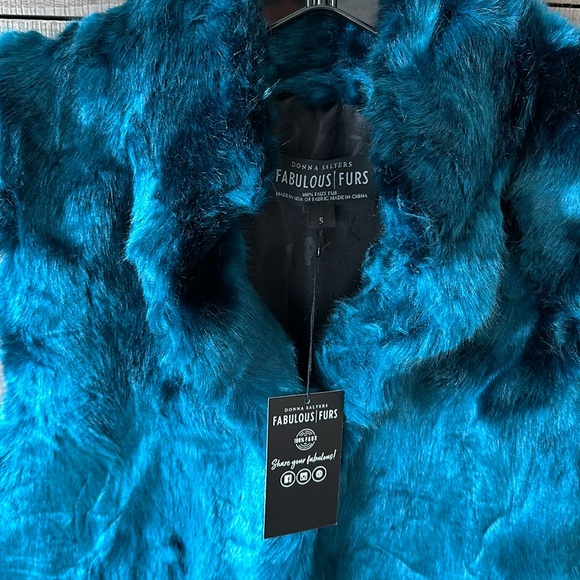 Fabulous Furs Sapphire Mink Faux Fur Couture Hook Vest- NEW - Picture 4 of 6